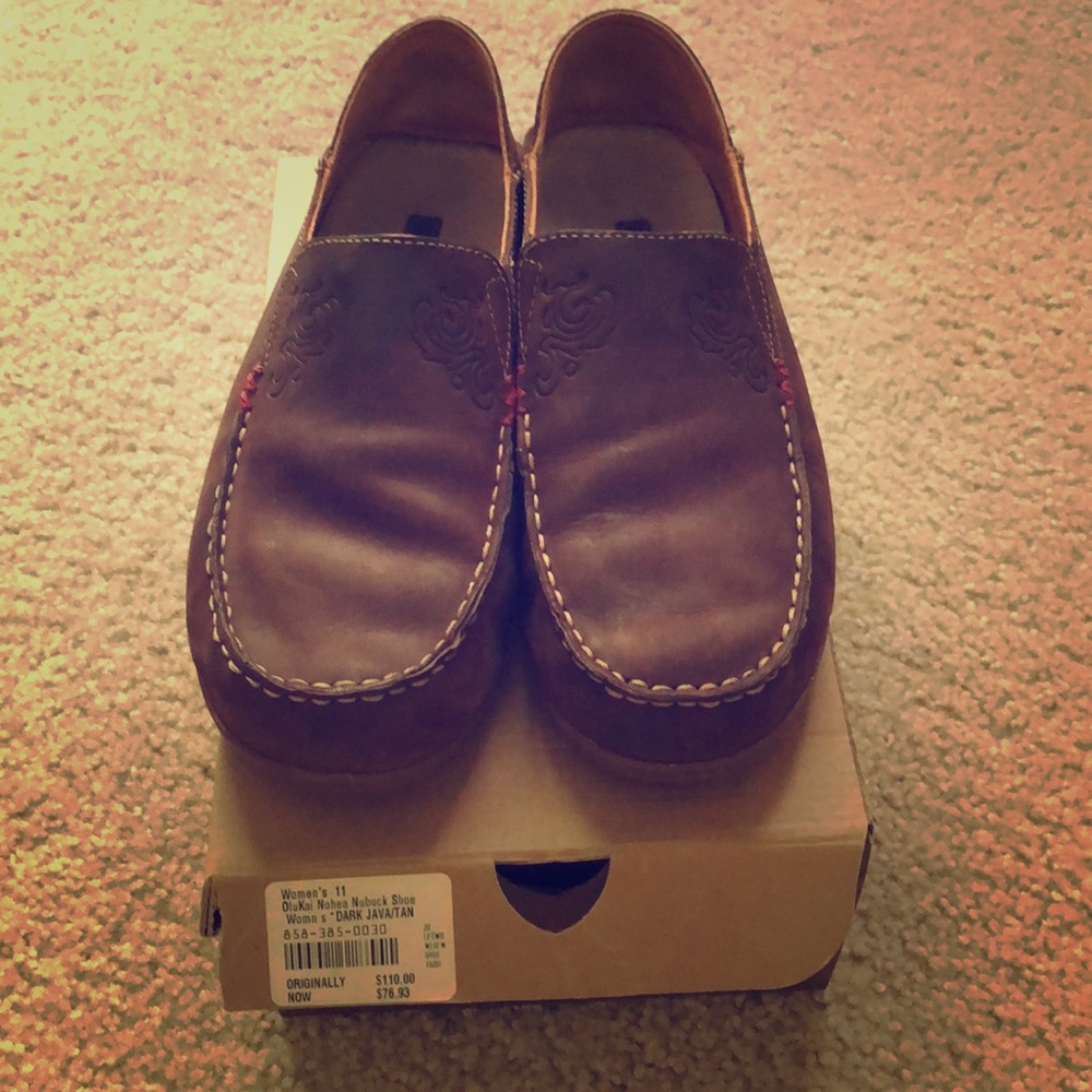 OluKai Leather Mocs Size 11